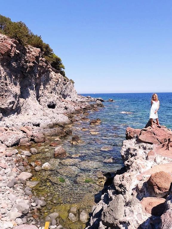 Kavos Bay Seafront Hotel Agia Marina  Bagian luar foto