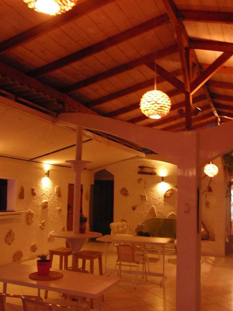 Kavos Bay Seafront Hotel Agia Marina  Bagian luar foto