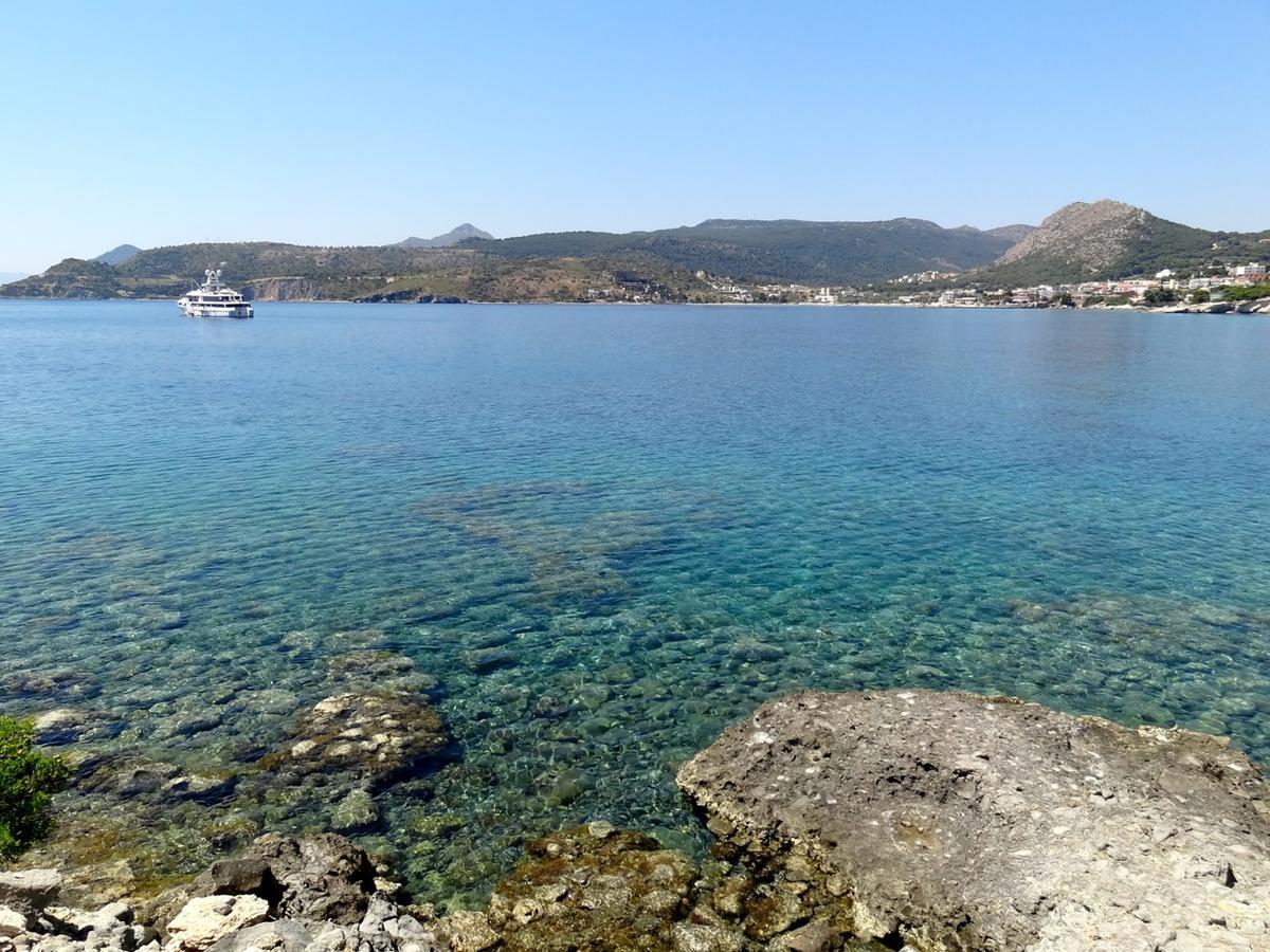 Kavos Bay Seafront Hotel Agia Marina  Bagian luar foto