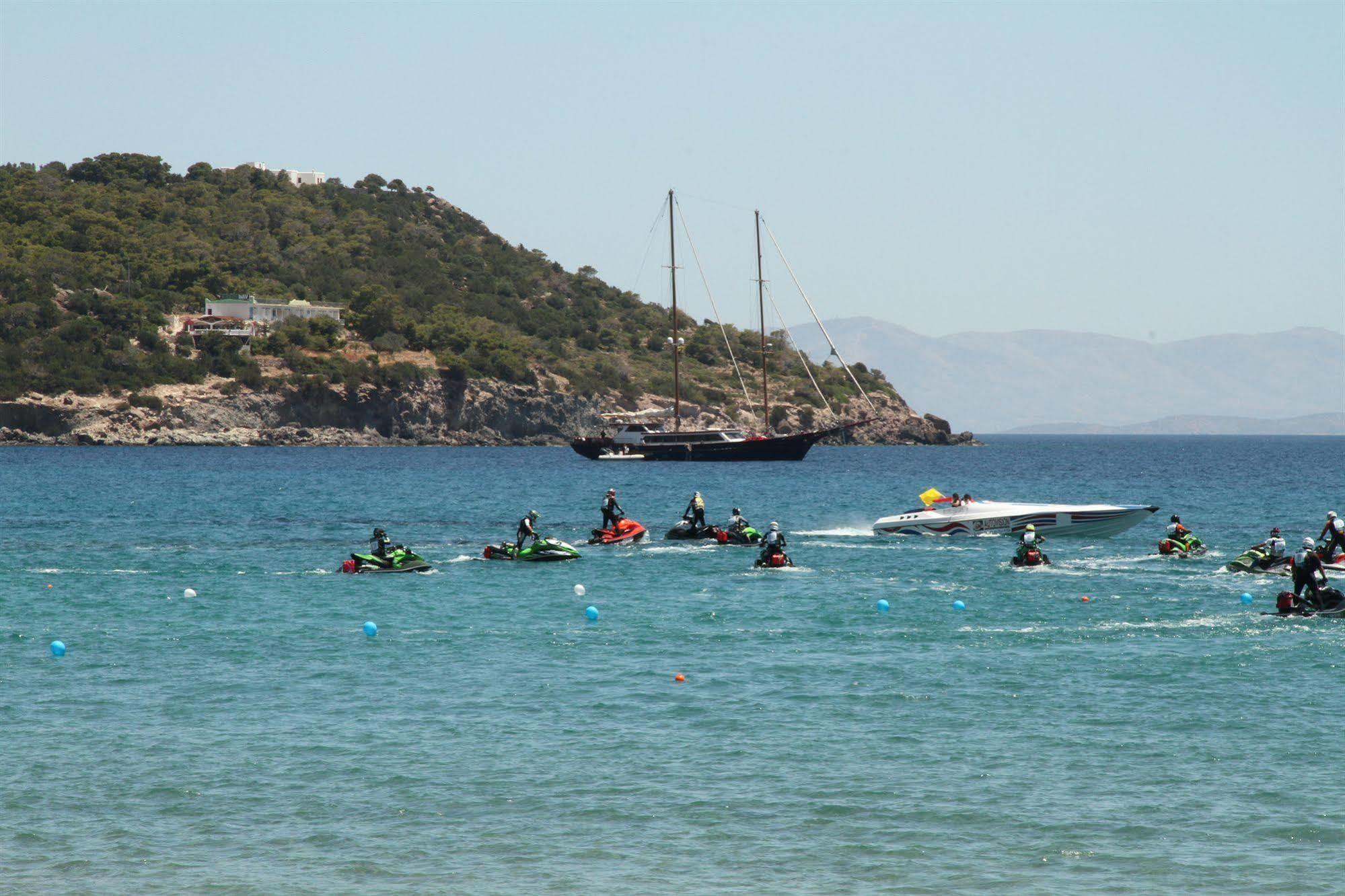 Kavos Bay Seafront Hotel Agia Marina  Bagian luar foto