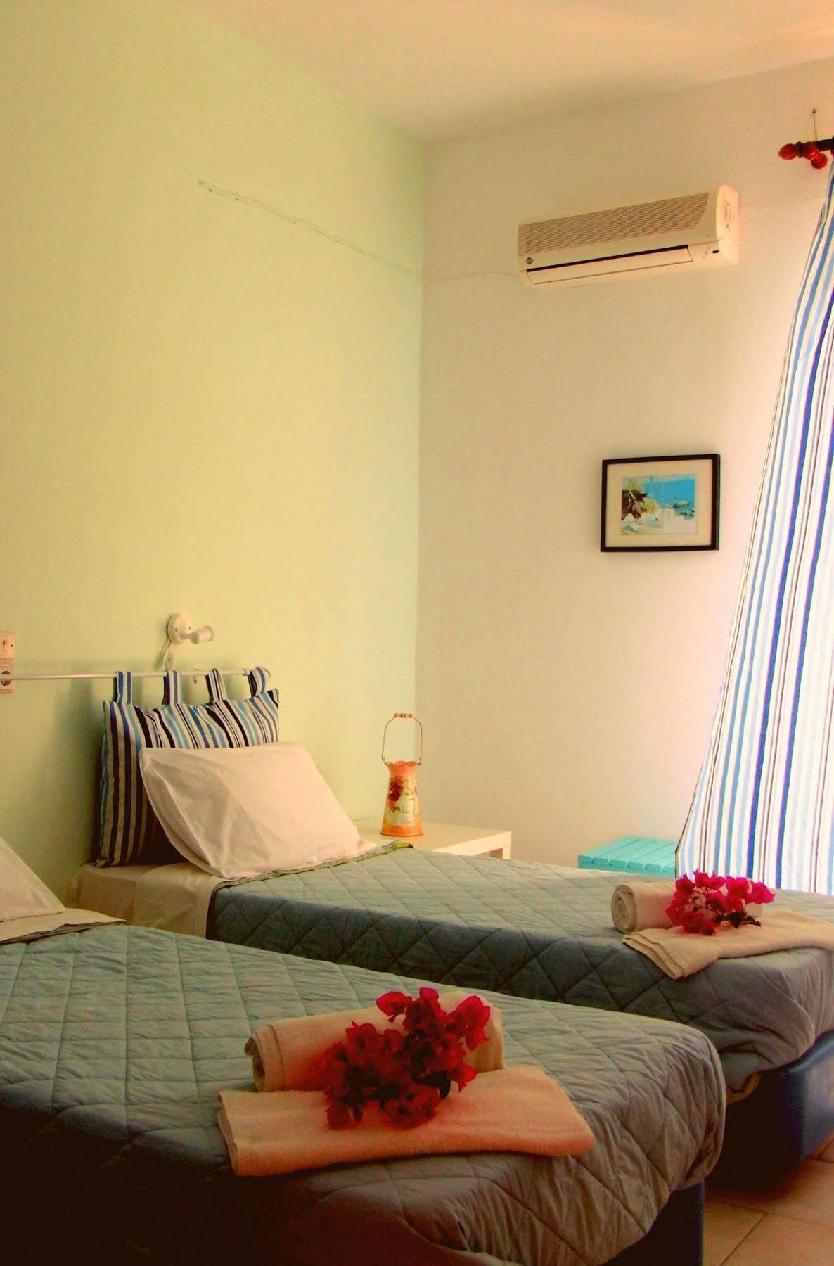 Kavos Bay Seafront Hotel Agia Marina  Bagian luar foto