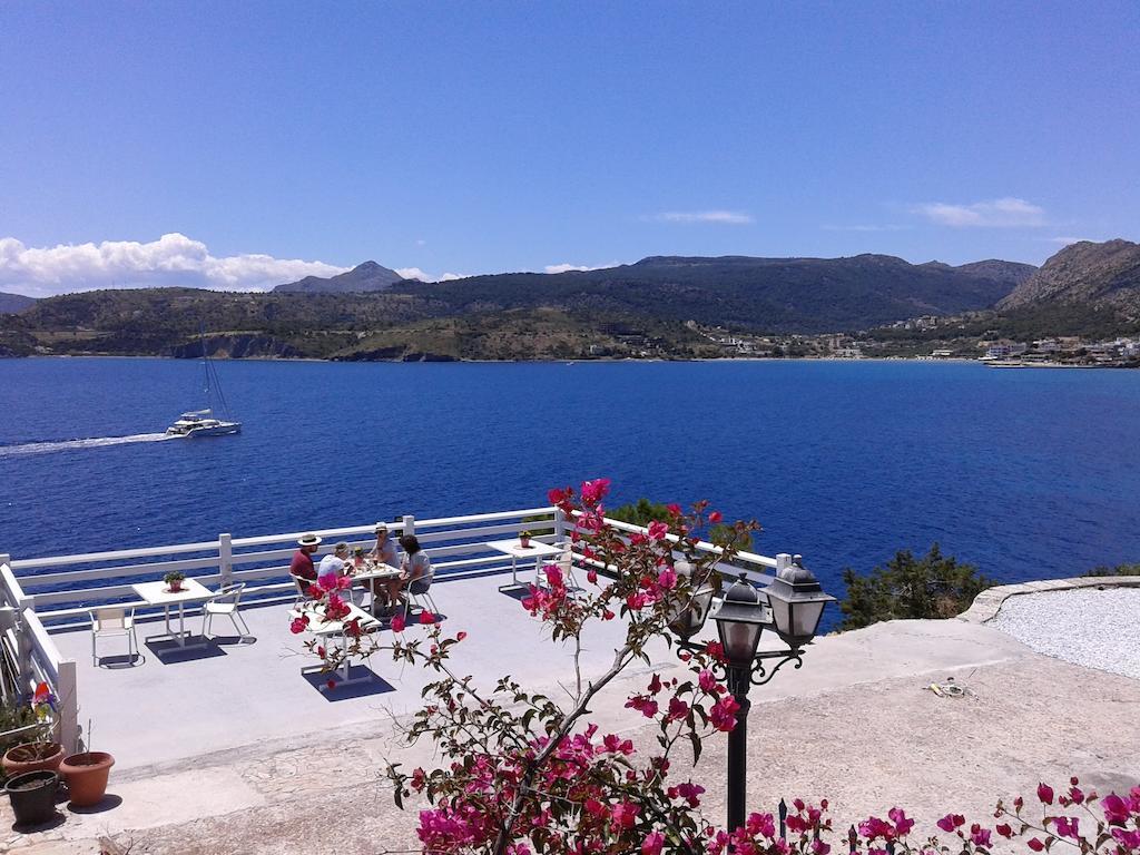 Kavos Bay Seafront Hotel Agia Marina  Bagian luar foto