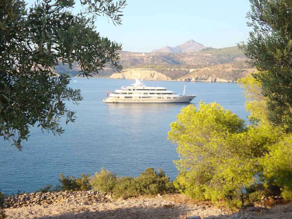 Kavos Bay Seafront Hotel Agia Marina  Bagian luar foto