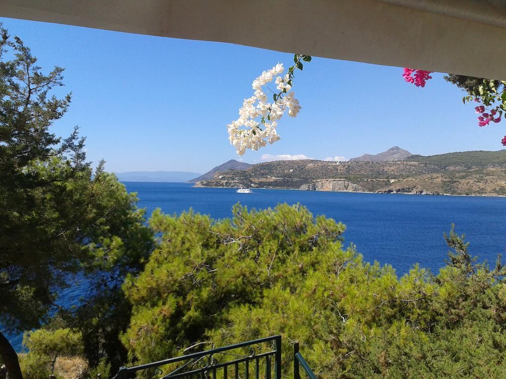 Kavos Bay Seafront Hotel Agia Marina  Bagian luar foto